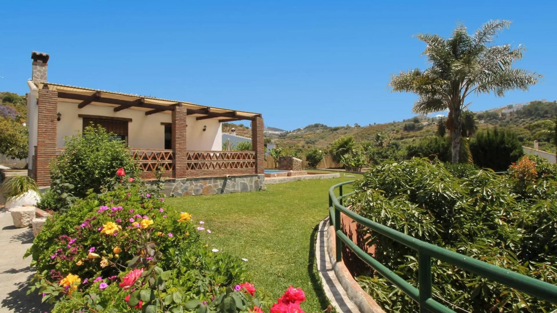Cortijo De La Musica Spainsunrentals Frigiliana Villa