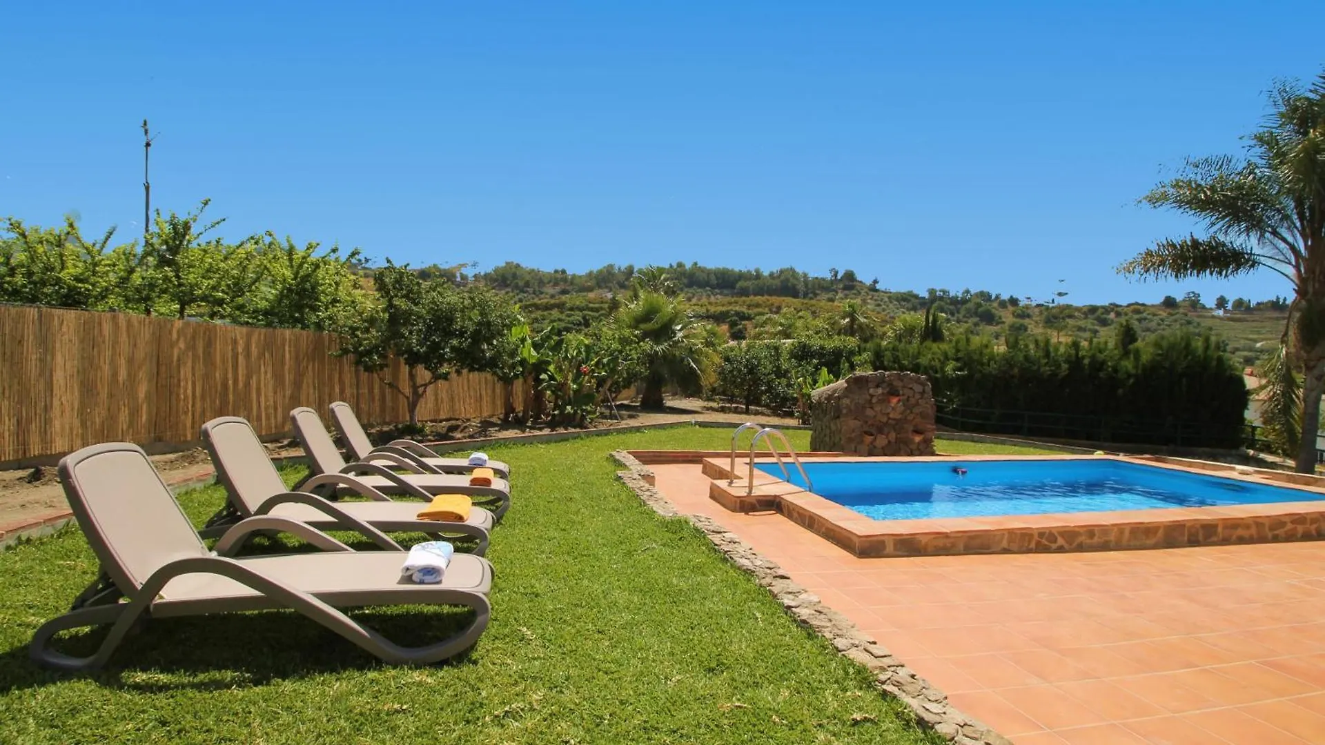 Cortijo De La Musica Spainsunrentals Frigiliana Villa